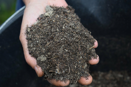 Bokashi Bucket: Making Fertilizer From Kitchen Waste