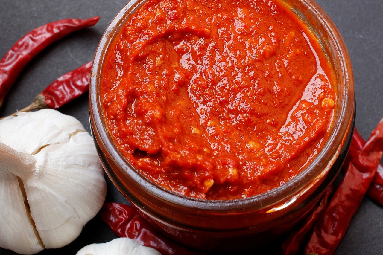 freshly cooked tomato sauce
