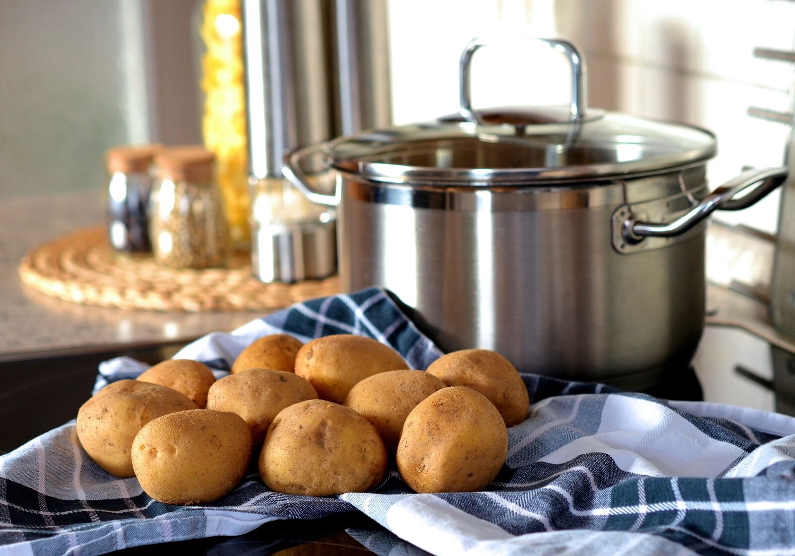 Firm-boiling and floury potatoes